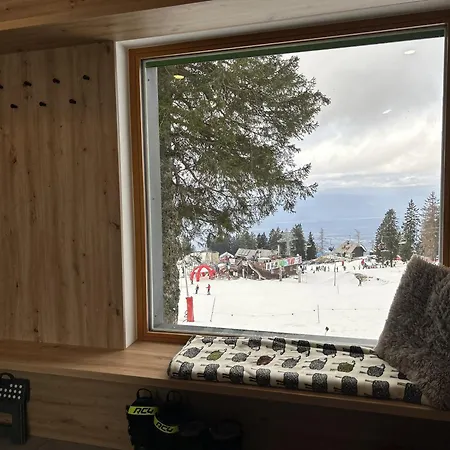 Semesterbostad Panorama Krvavec Ski-in, Ski-out
