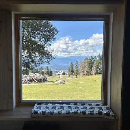 Panorama Krvavec Ski-in, Ski-out Semesterbostad *