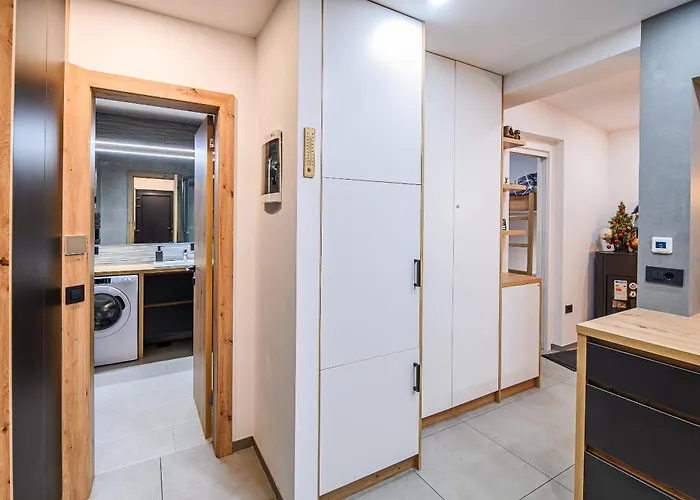 Panorama Krvavec Ski-in, Ski-out