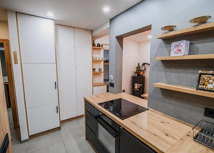 Panorama Krvavec Ski-in, Ski-out Tatil Evi *